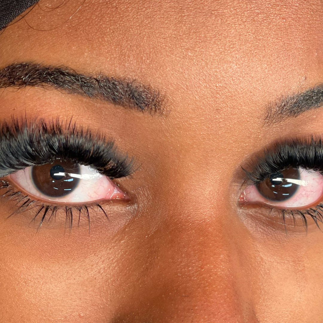 Volume wimperextensions van dichtbij